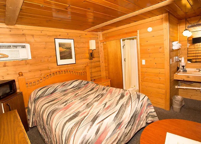 Z Bar Motel 2*